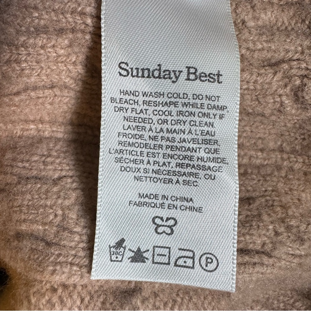 Aritzia Sunday Best Boxy Cable Knit Sweater Wool Blend - Picture 5 of 7